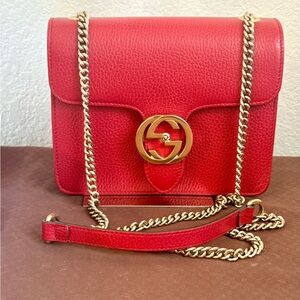 Gucci Interlocking G Small Shoulder Bag Red Calfskin Leather. Authentic Like New